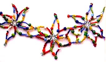 Схема плетения украшения из бисера