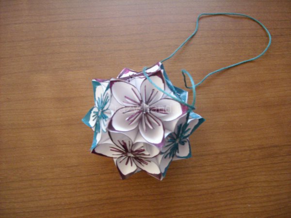 Оригами цветок kusudama