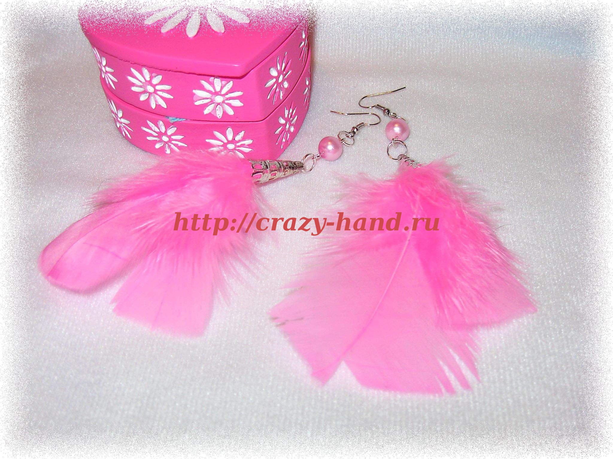Сережки "Розовые перья" своими руками